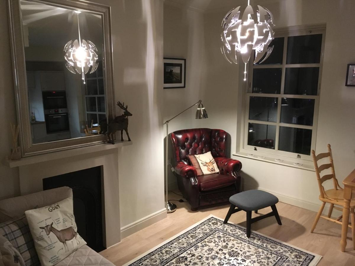 Stylish City Centre Flat ลีดส์ ภายนอก รูปภาพ